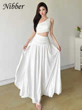 Vestido elegante, Vestido crema, Vestido Atenea, Tienda online, Ropa femenina, Outfit chic, Ocasiones especiales, Moda mujer, Moda femenina, Elegancia asimétrica, Conjunto Corse Hannie
