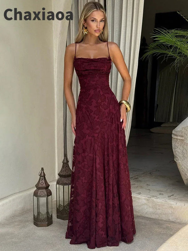 Vestido largo, Vestido elegante, Vestido de gala ajustado, Tirantes finos, Tienda online, Ropa femenina, Outfit noche, Ocasiones especiales, Moda mujer, Falda encaje
