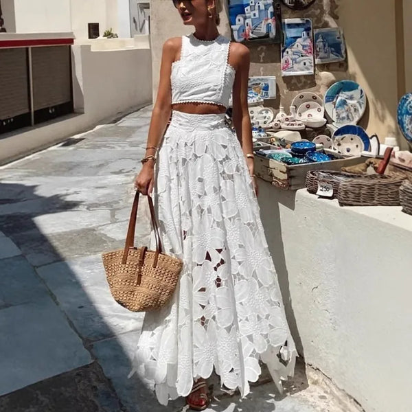Tienda online, Ropa femenina, Outfit romántico, Moda mujer, Moda femenina, Maxi falda, Dos piezas, Crop top, Conjunto encaje, Conjunto elegante
