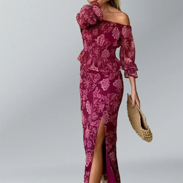 Vestido entallado, Vestido elegante, Tienda online, Ropa femenina, Plisado cintura, Outfit femenino, Moda mujer, Moda femenina, Estampado primavera, Escote en V
